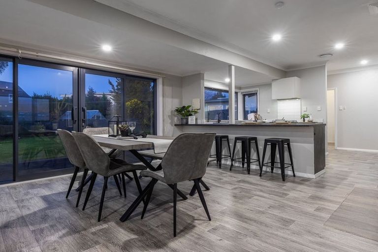 Photo of property in 24 Read Street, Levin, 5510