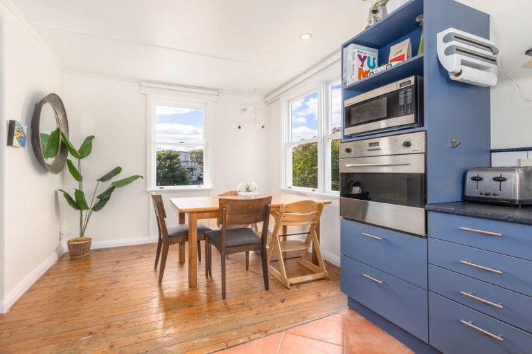 Photo of property in 118 Te Pene Avenue, Titahi Bay, Porirua, 5022