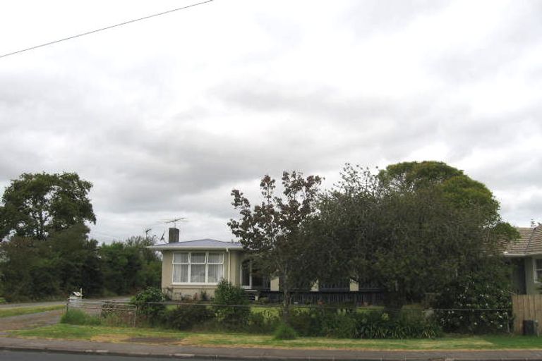 Photo of property in 187 Birkdale Road, Birkdale, Auckland, 0626