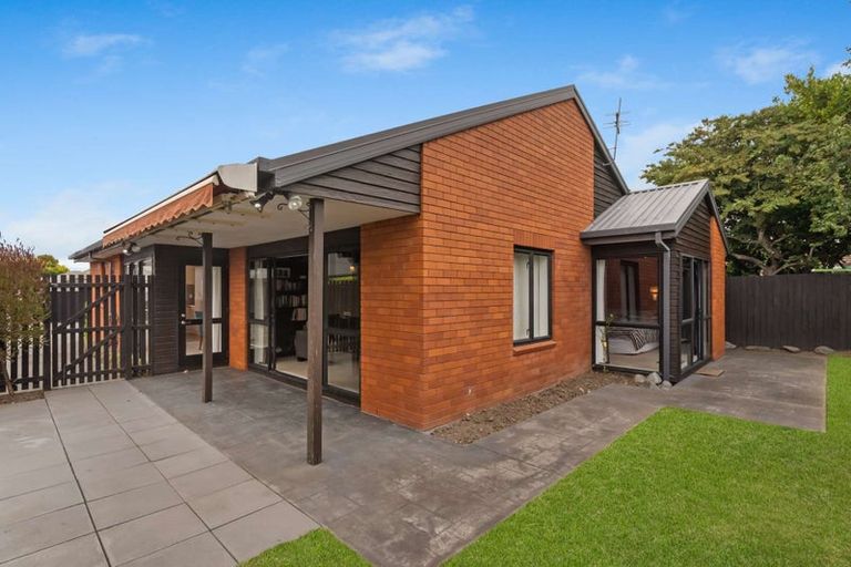 Photo of property in 14 Jocelyn Street, Casebrook, Christchurch, 8051