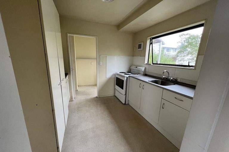 Photo of property in 2/17 Park Road, Glenfield, Auckland, 0629