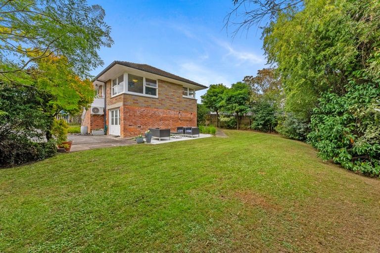 Photo of property in 9a/1 Eversleigh Road, Belmont, Auckland, 0622