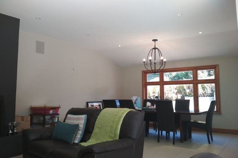 Photo of property in 30 Melksham Drive, Churton Park, Wellington, 6037