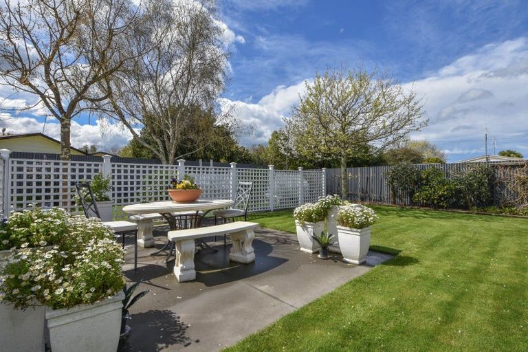 Photo of property in 12 Rhodes Street, Carterton, 5713