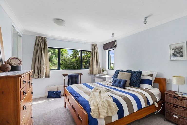 Photo of property in 33 Mitchell Street, Brooklyn, Wellington, 6021