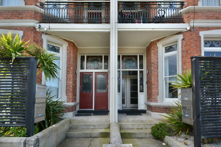 Photo of property in 8a Grant Street, Dunedin Central, Dunedin, 9016
