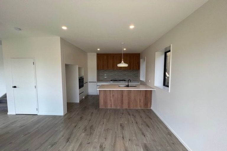 Photo of property in 38b Mcwhirters Farm Lane, Massey, Auckland, 0614