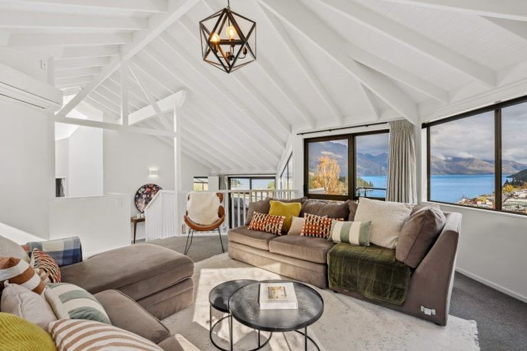 Photo of property in 13 Malaghan Street, Queenstown, 9300