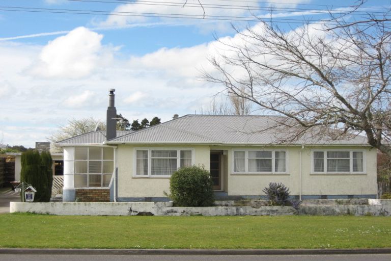 Photo of property in 98 Cordelia Street, Stratford, 4332