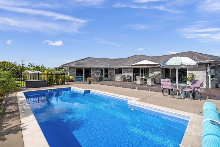 Photo of property in 6 Summerfield Way, Parahaki, Whangarei, 0112