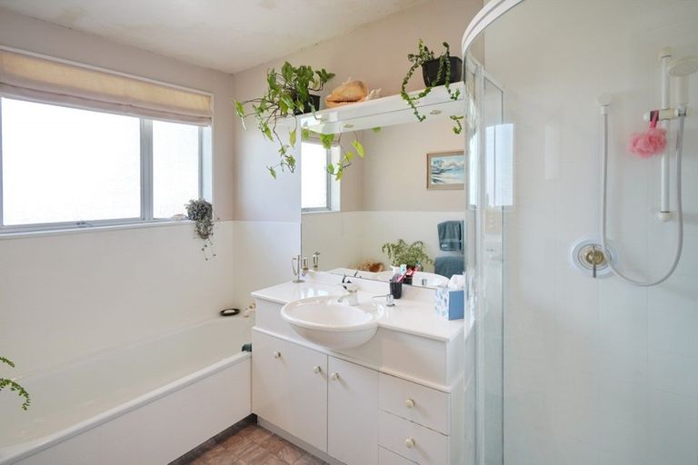 Photo of property in 65 Walters Road, Marshland, Christchurch, 8051