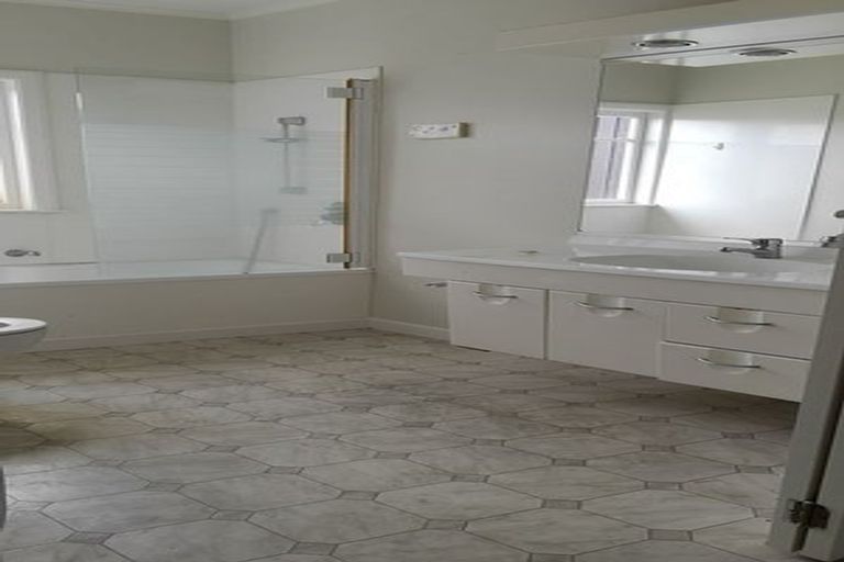 Photo of property in 22 Nixon Street, Hamilton East, Hamilton, 3216