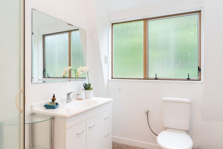 Photo of property in 79a Churton Drive, Churton Park, Wellington, 6037