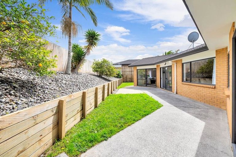 Photo of property in 47 Fleetwood Drive, Henderson, Auckland, 0612