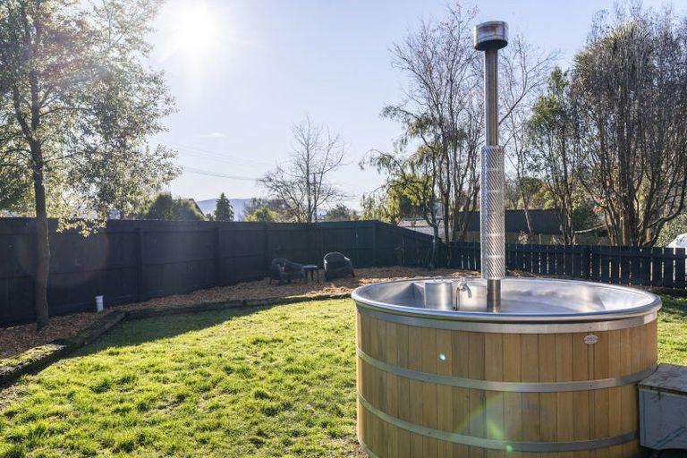 Photo of property in 3 Goodwin Street, Waihola, Milton, 9073