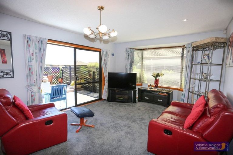 Photo of property in 117 Hawthornden Road, Avonhead, Christchurch, 8042
