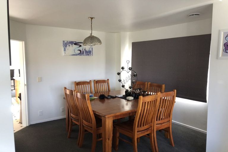 Photo of property in 30 Ronald Woolf Place, Churton Park, Wellington, 6037