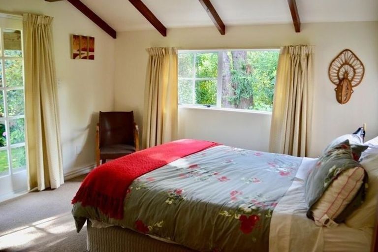 Photo of property in 75 Freemans Road, Otaki, 5512