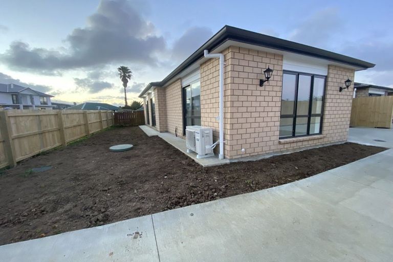 Photo of property in 41a James Street, Mangere East, Auckland, 2024