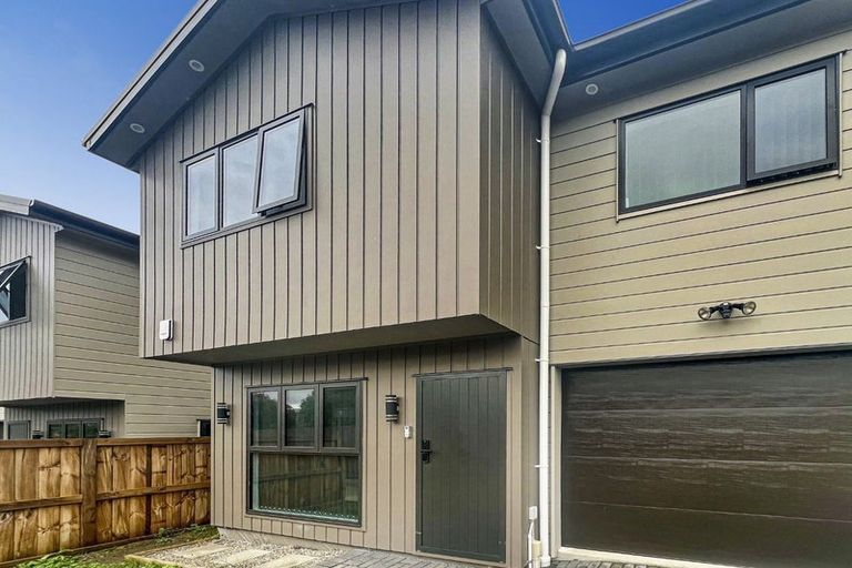 Photo of property in 44c Innismara Avenue, Wattle Downs, Auckland, 2103
