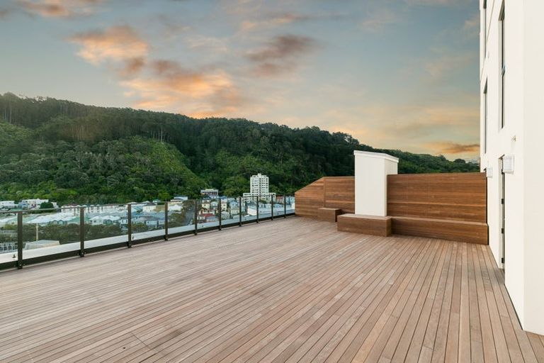 Photo of property in Frame Apartments, 904/111u Molesworth Street, Thorndon, Wellington, 6011