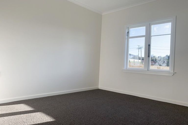 Photo of property in 2a Mcgreevy Street, Waipawa, 4210