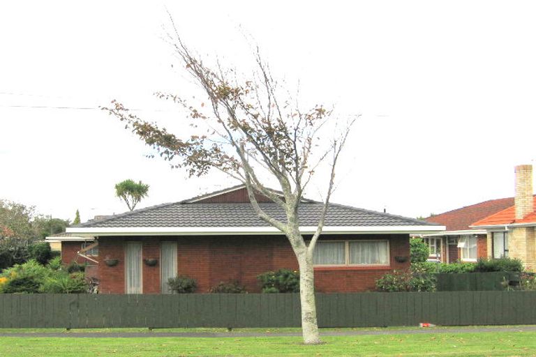 Photo of property in 3/35 Central Avenue, Papatoetoe, Auckland, 2025