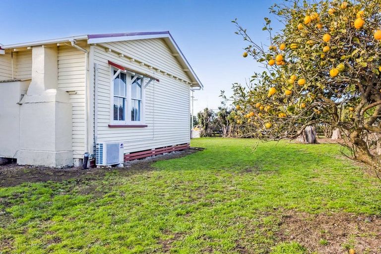 Photo of property in 39 Auroa Road, Otakeho, Hawera, 4678