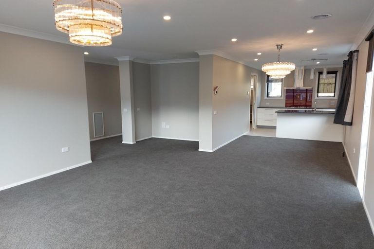 Photo of property in 14 Hattersley Grove, Churton Park, Wellington, 6037