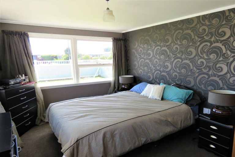 Photo of property in 50 Brougham Street, Westport, 7825