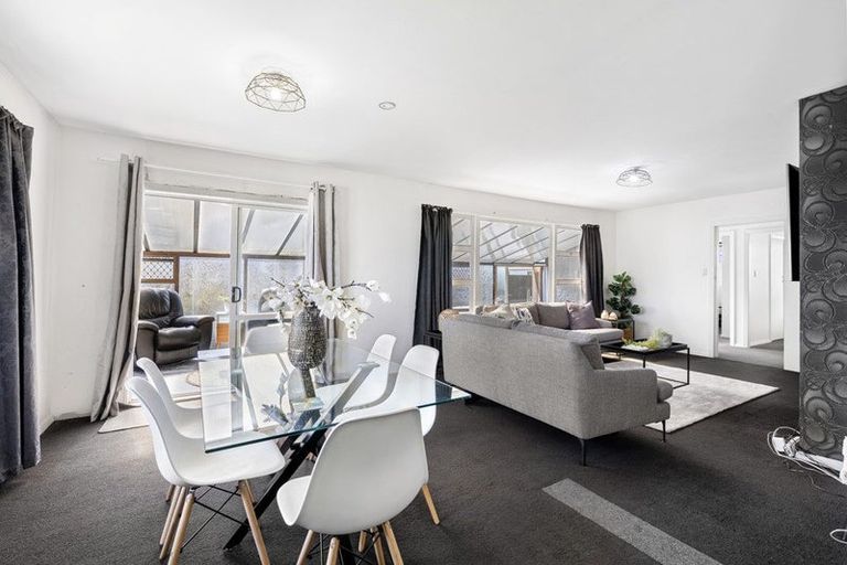 Photo of property in 8 Compton Street, Woolston, Christchurch, 8062