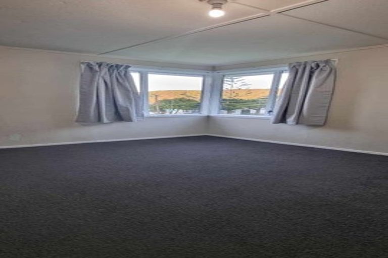 Photo of property in 69 Judd Crescent, Naenae, Lower Hutt, 5011