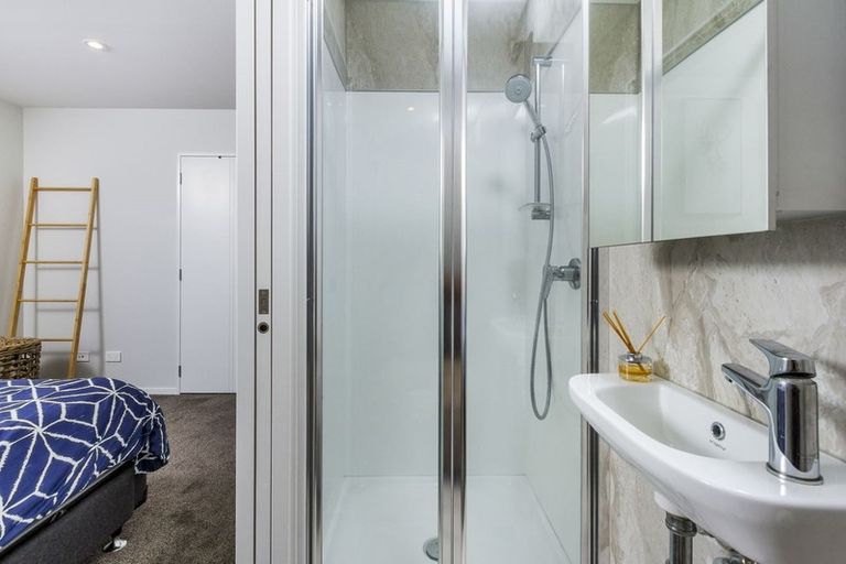 Photo of property in 70 Makamaka Lane, Albany Heights, Auckland, 0632