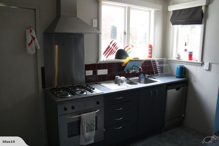 Photo of property in 4 Howard Street, Mount Cook, Wellington, 6021