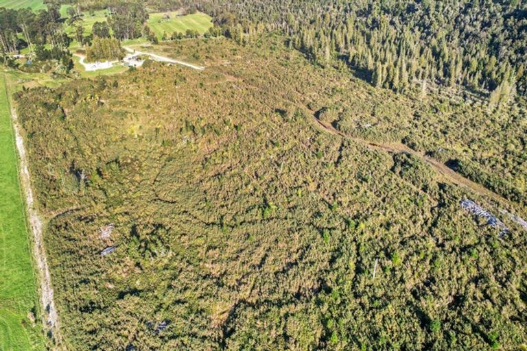 Photo of property in 126 Two Mile Line Road, Arahura Valley, 7882