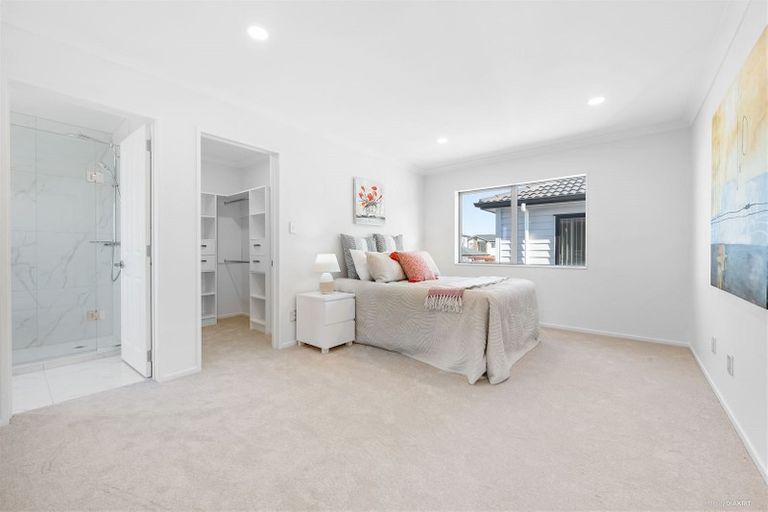 Photo of property in 23 Cooladawson Drive, Flat Bush, Auckland, 2019