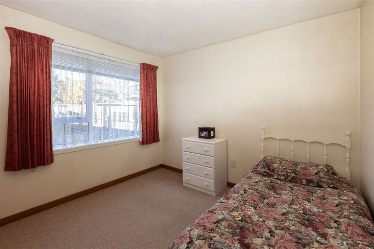 Photo of property in 2/127 Clarence Street, Riccarton, Christchurch, 8011