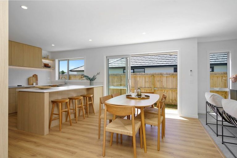 Photo of property in 11 One Haruru Street, Cambridge, 3493