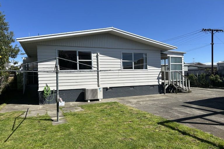 Photo of property in 90 Parkers Road, Tahunanui, Nelson, 7011