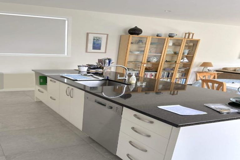 Photo of property in 30 Glide Lane, Whitby, Porirua, 5024