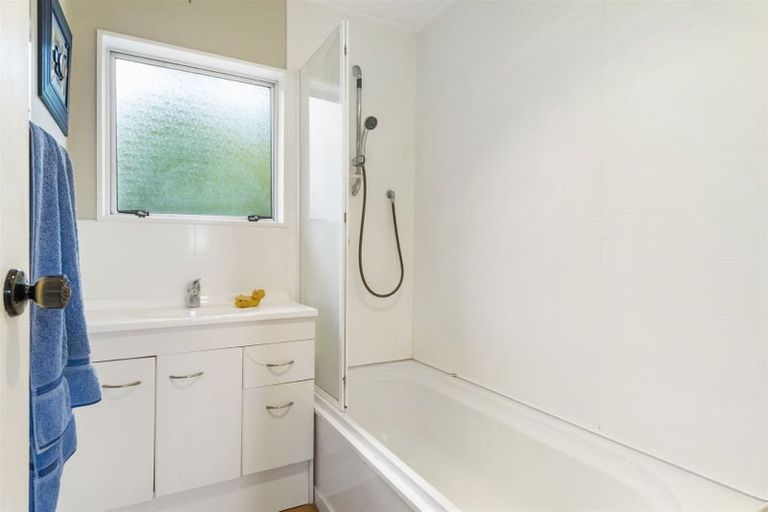 Photo of property in 1/32a Helena Street, Massey, Auckland, 0614