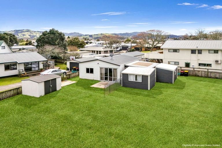 Photo of property in 4 Endeavour Close, Whitianga, 3510