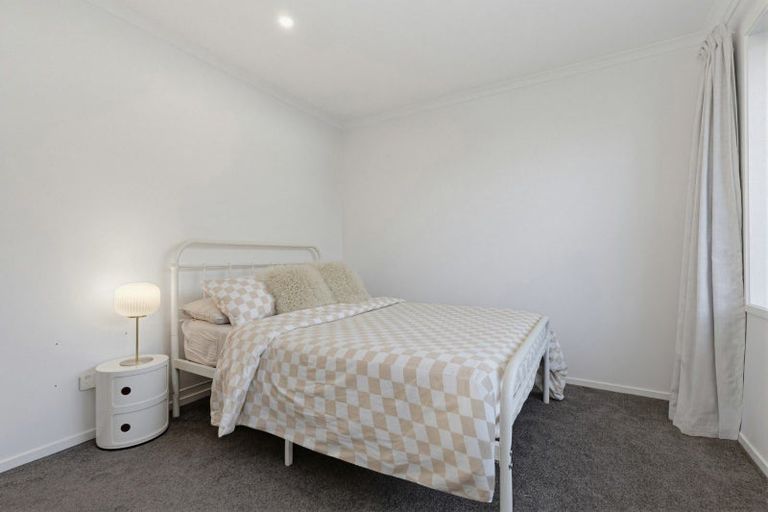 Photo of property in 22 Tauroa Drive, Tuakau, 2121