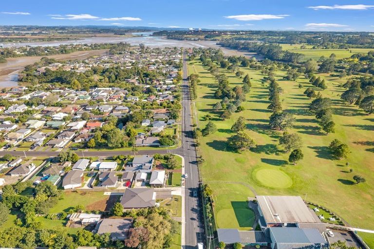Photo of property in 12b Racecourse Road, Waiuku, 2123