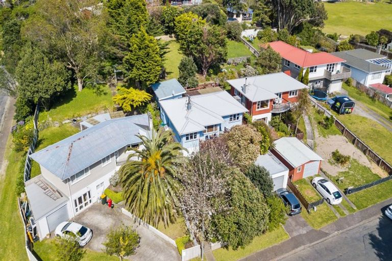 Photo of property in 22 Tarawa Street, Paekakariki, 5034