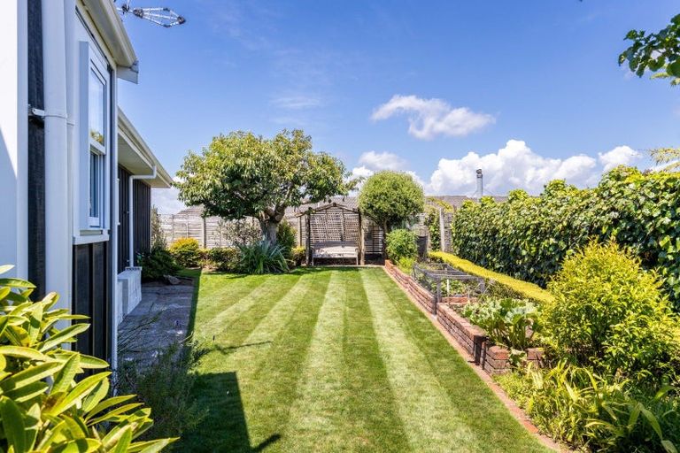 Photo of property in 10a Crownhill Street, Spotswood, New Plymouth, 4310