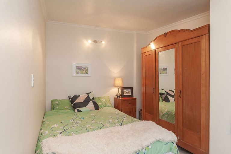 Photo of property in 8 Hoggard Street, Vogeltown, Wellington, 6021