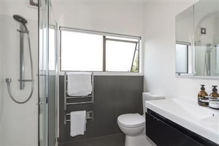 Photo of property in 79 Hastings Road, Mairangi Bay, Auckland, 0630