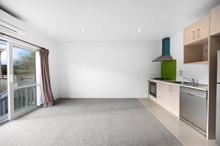 Photo of property in 2/41 York Street, Hamilton East, Hamilton, 3216