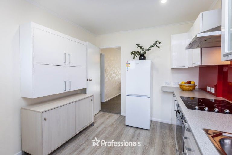 Photo of property in 2/16 Riverbank Street, Ebdentown, Upper Hutt, 5018